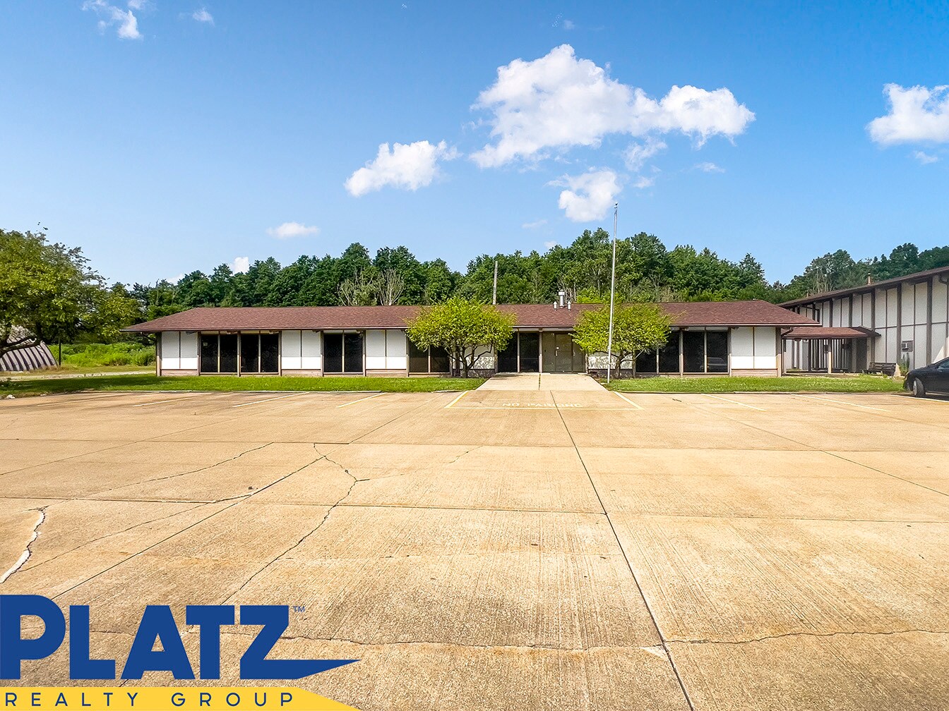 1372 Youngstown Kingsville Rd SE, Vienna, OH for Rent