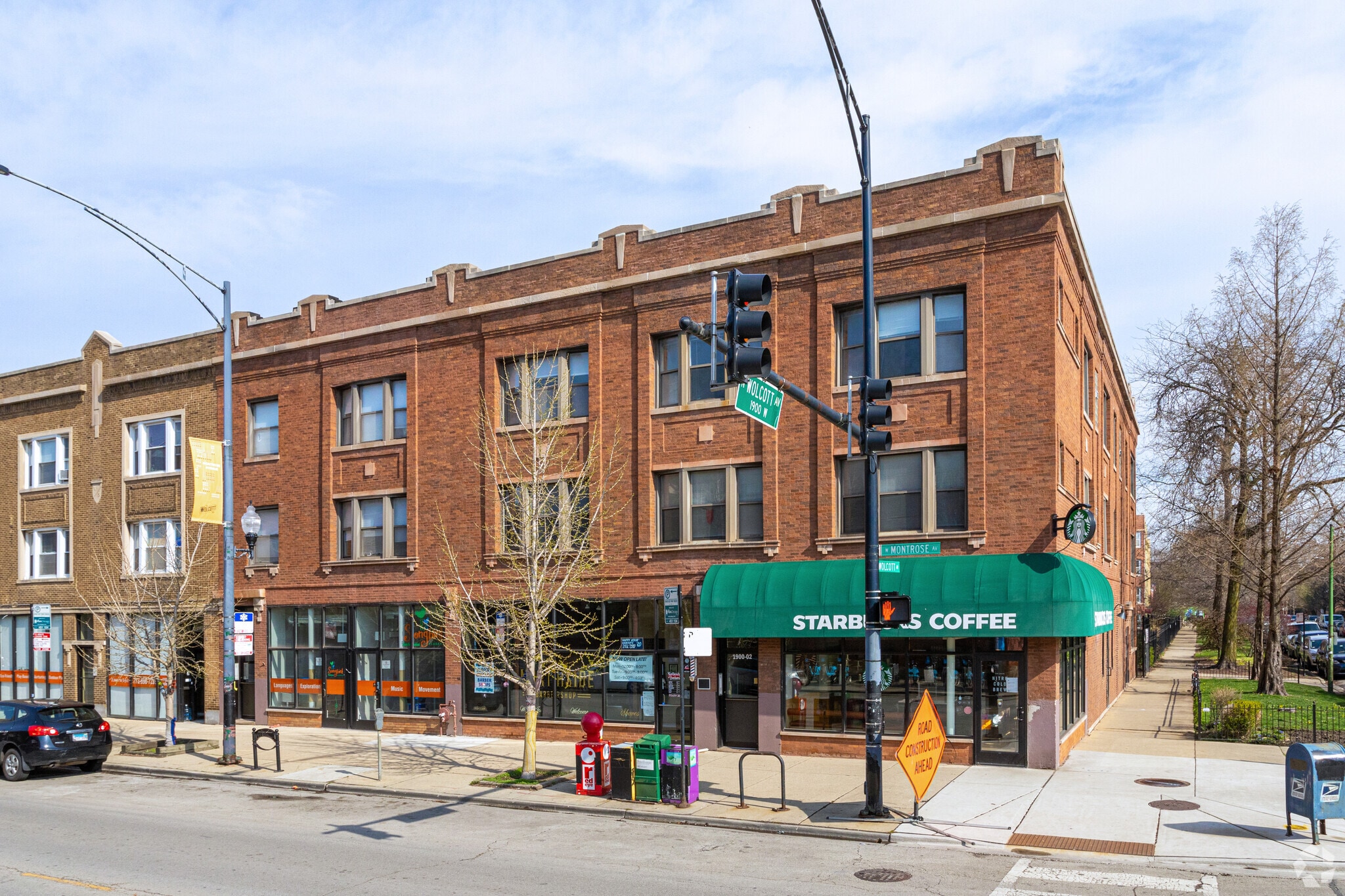 1900-1906 W Montrose Ave, Chicago, IL for Rent