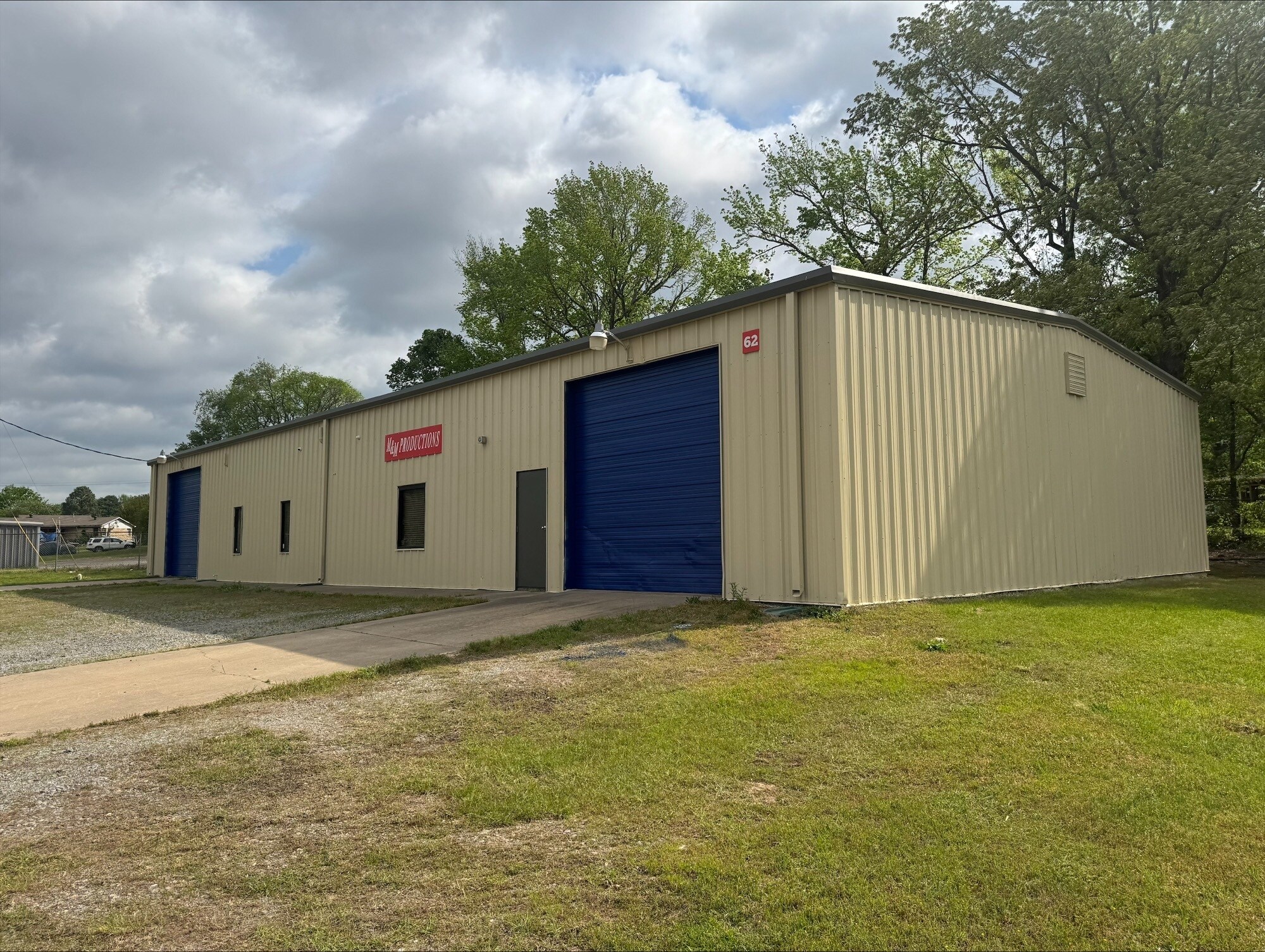 62 Industrial Park Cir, Benton, AR for Rent