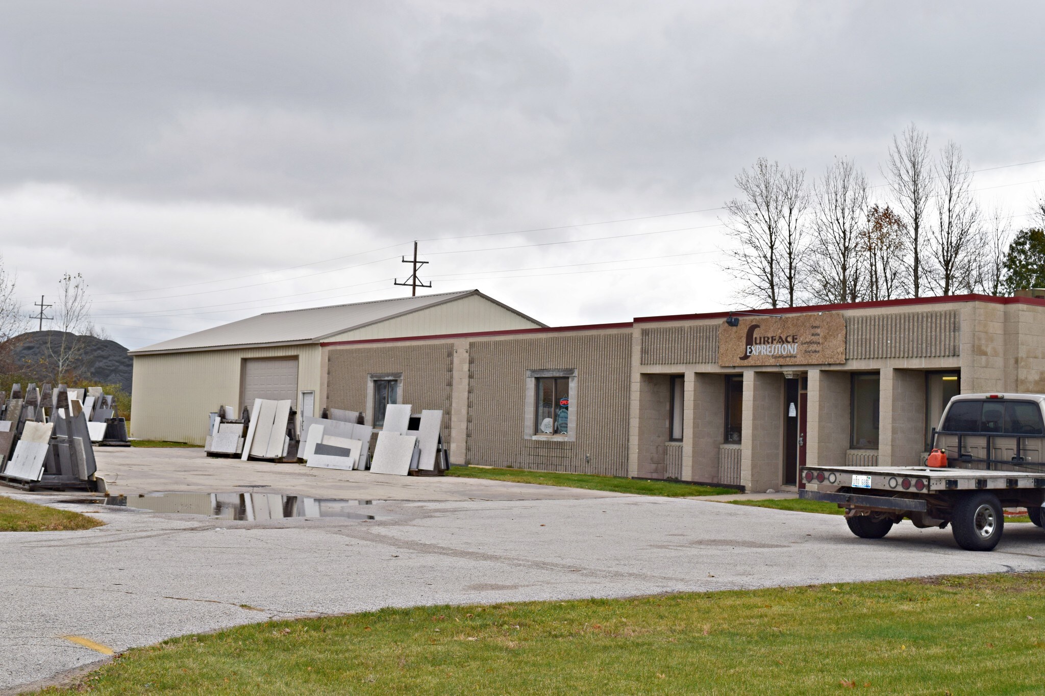 904 W 1st St Ludington, MI 49431 Industrial Property for Sale on