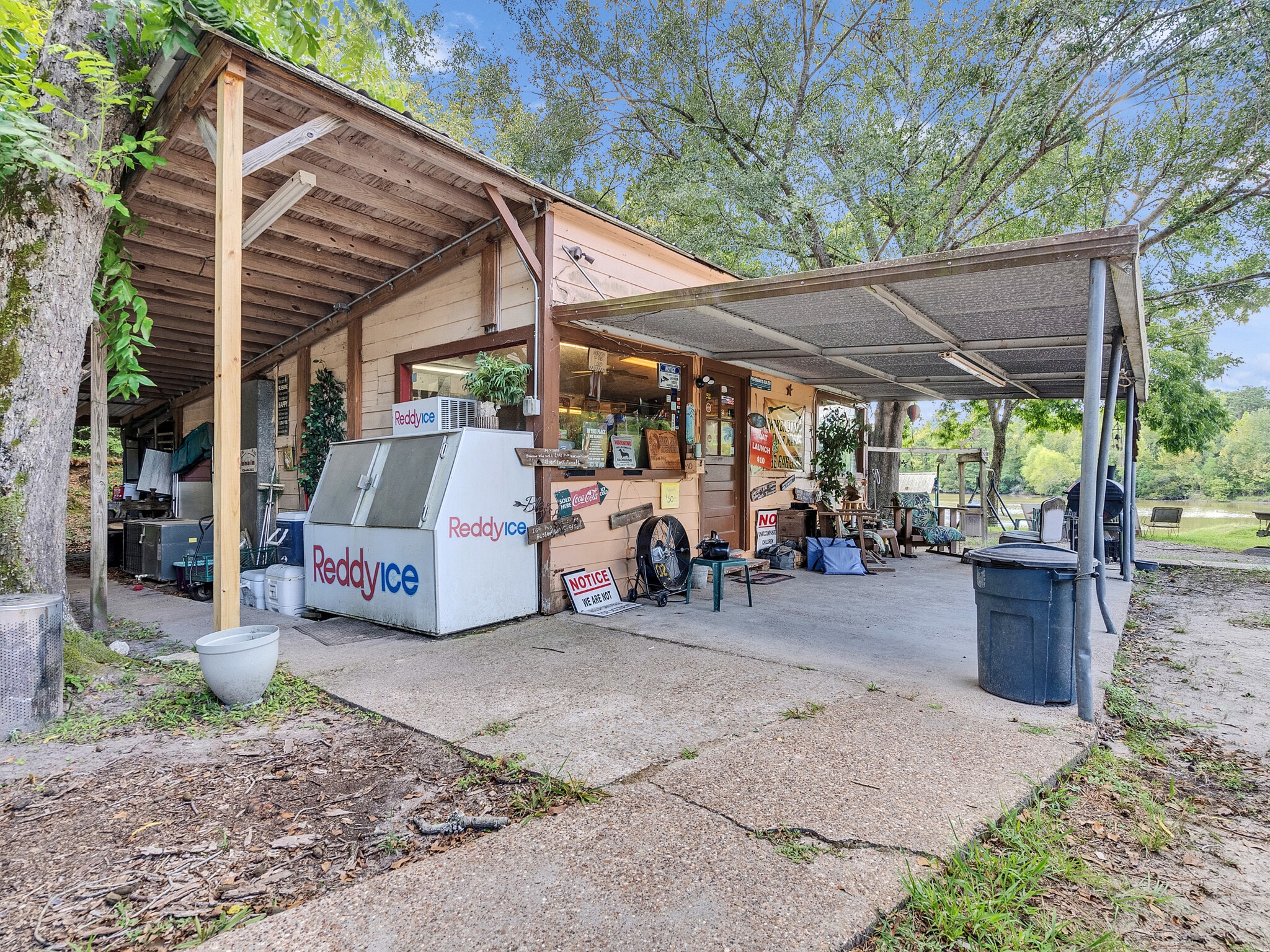 280 Broken Arrow Marina, Livingston, TX for Sale