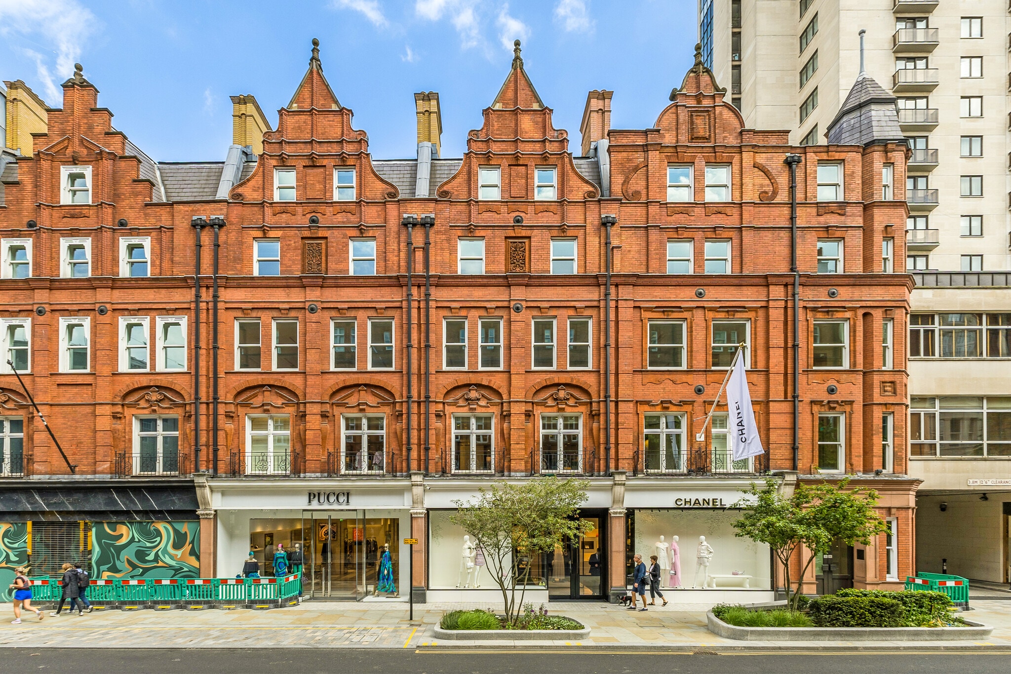 166-172 Sloane St, London, LND for Rent