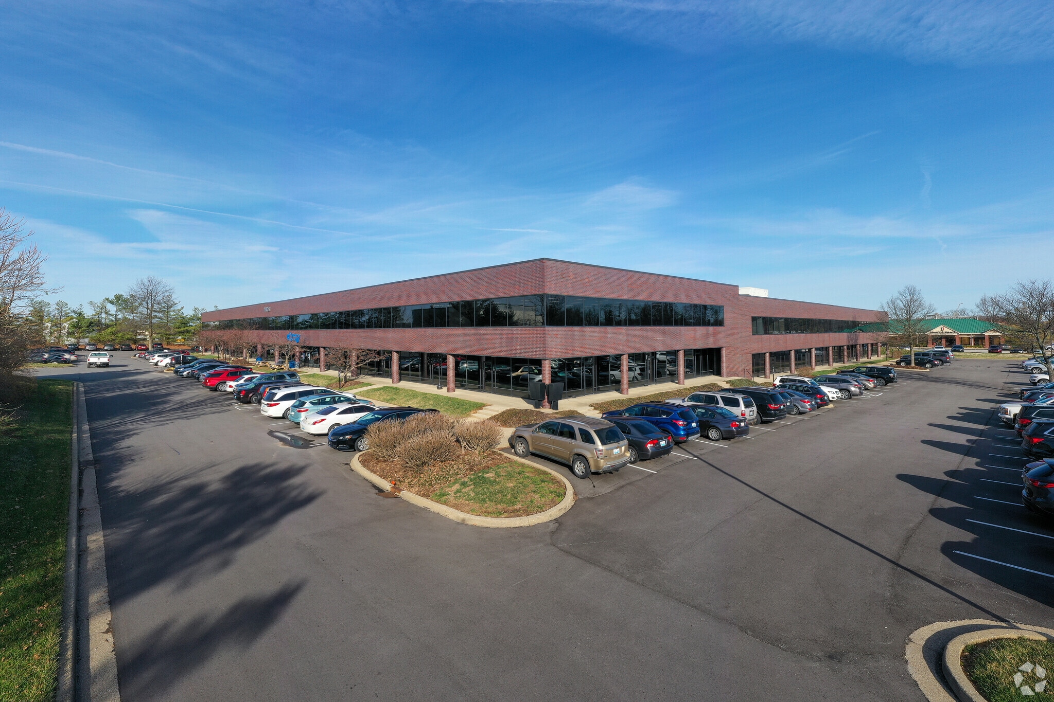 11403 Bluegrass Pky Louisville, KY 40299 Flex Property for Lease on