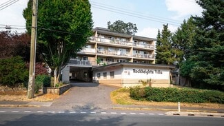 Esquimalt, BC Apartments - 742 Lampson St
