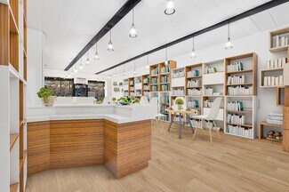 Montréal, QC Retail - 1487-1493 Av Laurier E Montréal, QC Retail - 1487-1493 Av Laurier E