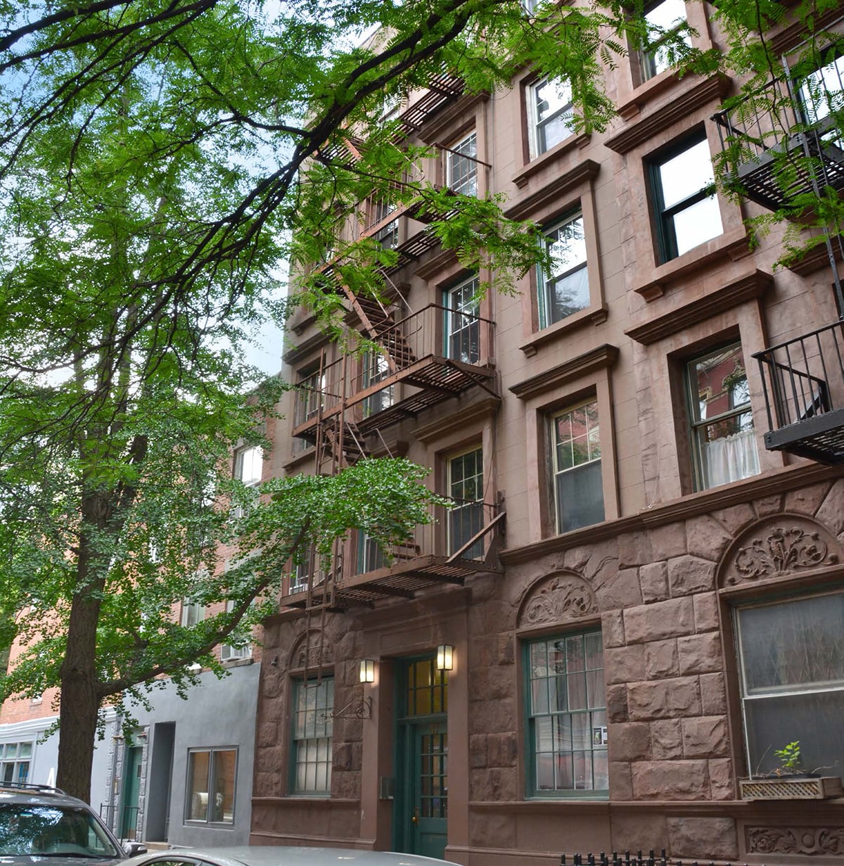 47 Perry St, New York, NY for Sale