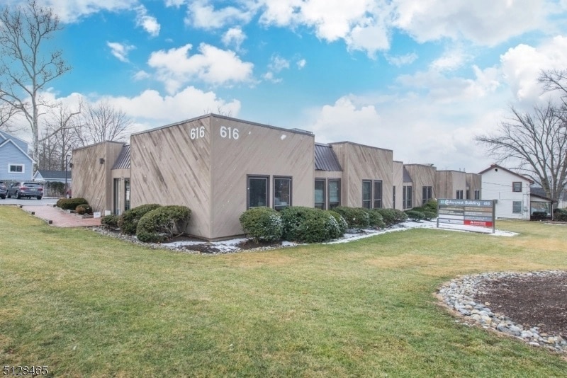 616 Bloomfield Ave, West Caldwell, NJ for Sale