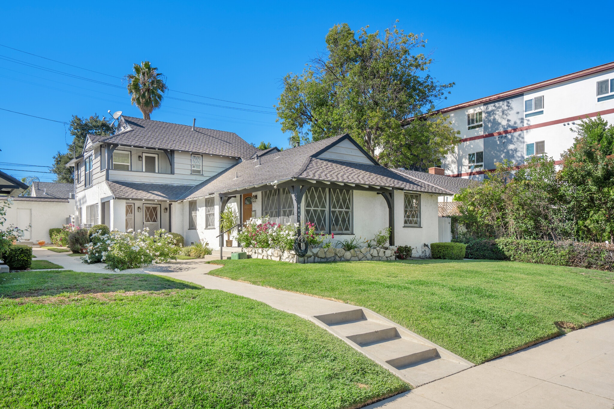 4441-45 Tujunga 4441-45 Tujunga ave, North Hollywood, CA for Sale