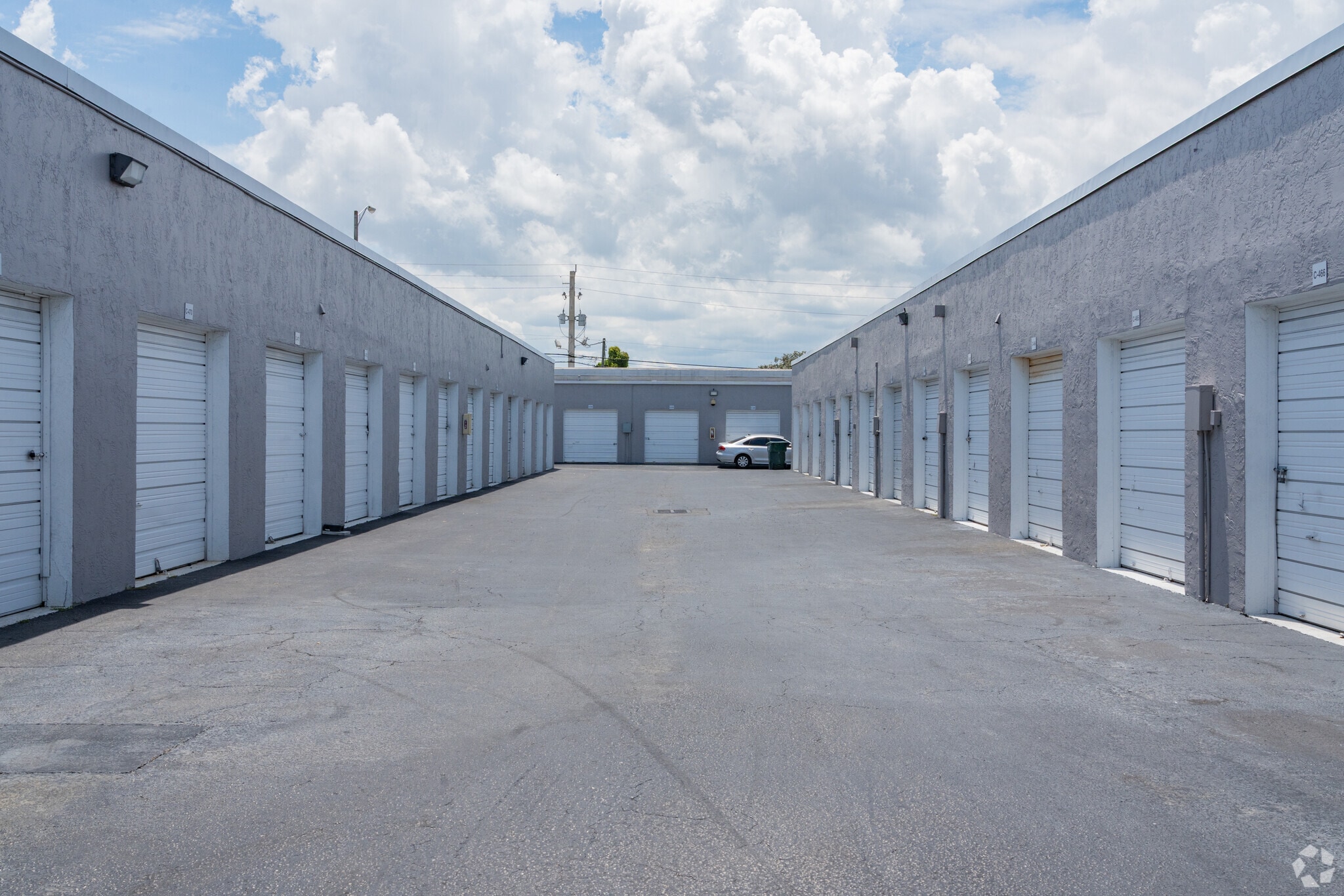 4500-4560 N Dixie Hwy, Oakland Park, FL for Rent