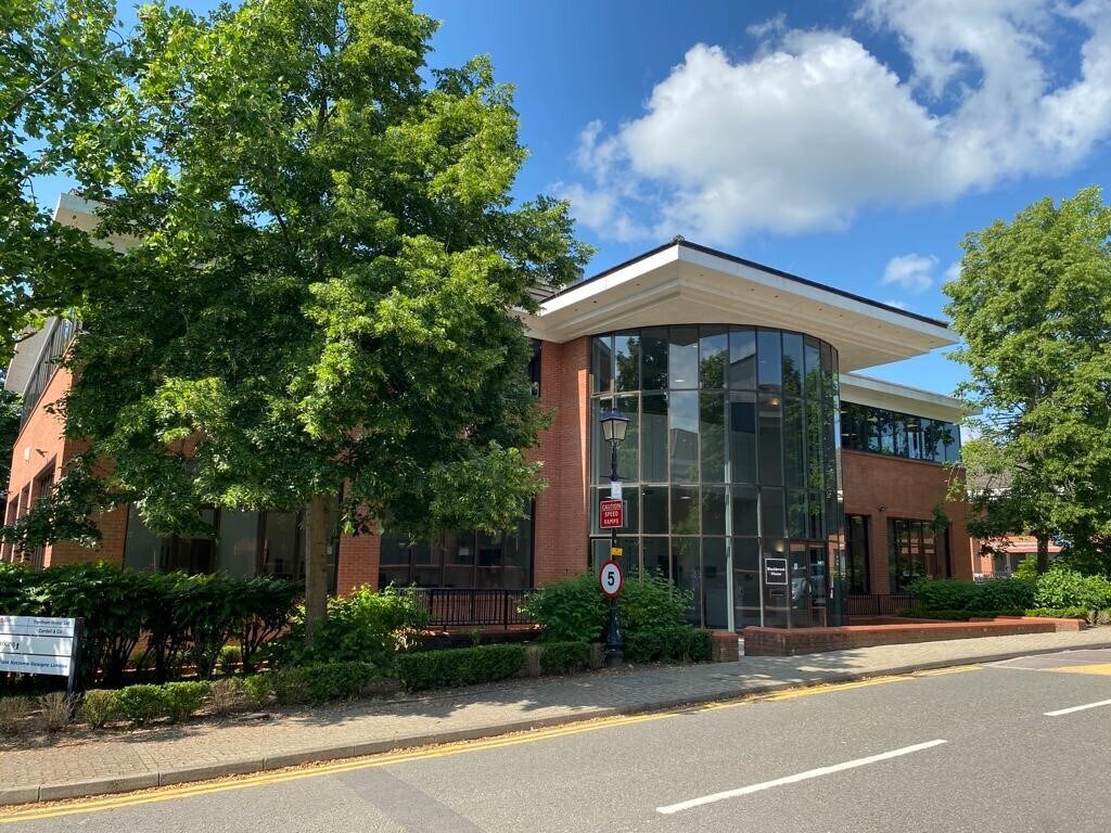 Station Rd, Dorking, SRY for Rent
