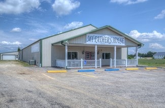 Camdenton, MO Storefront Retail/Residential - 650 Old South 5