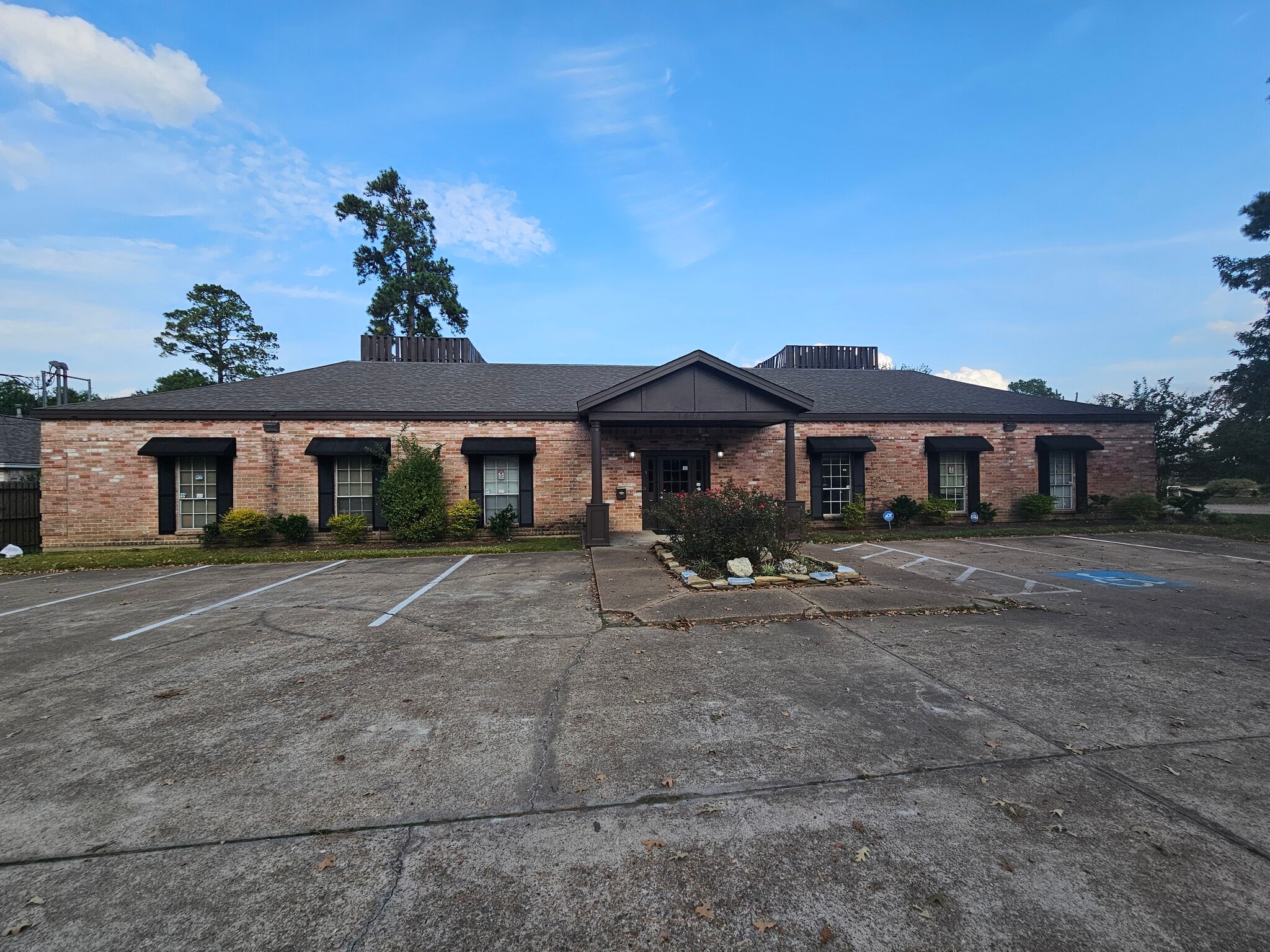 14741 Pebble Bend Dr, Houston, TX for Rent