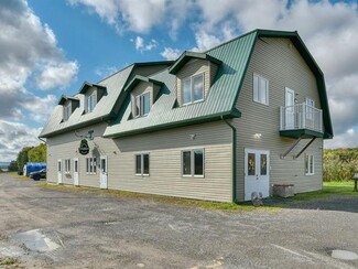 Saint-andre-d'argenteuil, QC Hospitality - 340 Rte Du Long-Sault
