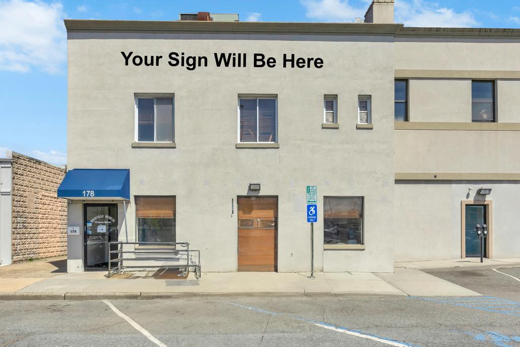 178 Sunrise Hwy, Rockville Centre, NY for Rent