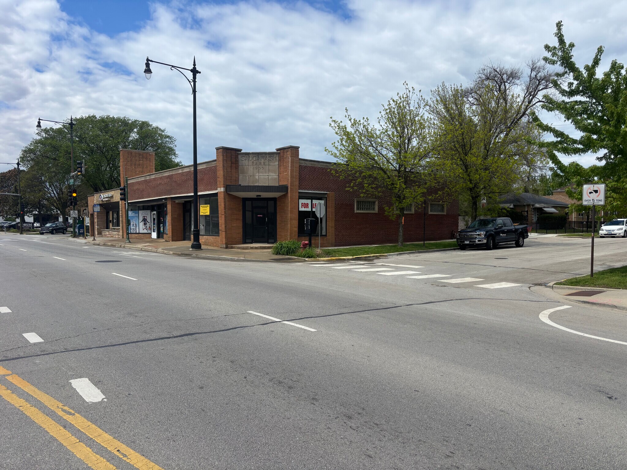 4132-4138 W Peterson Ave, Chicago, IL for Rent