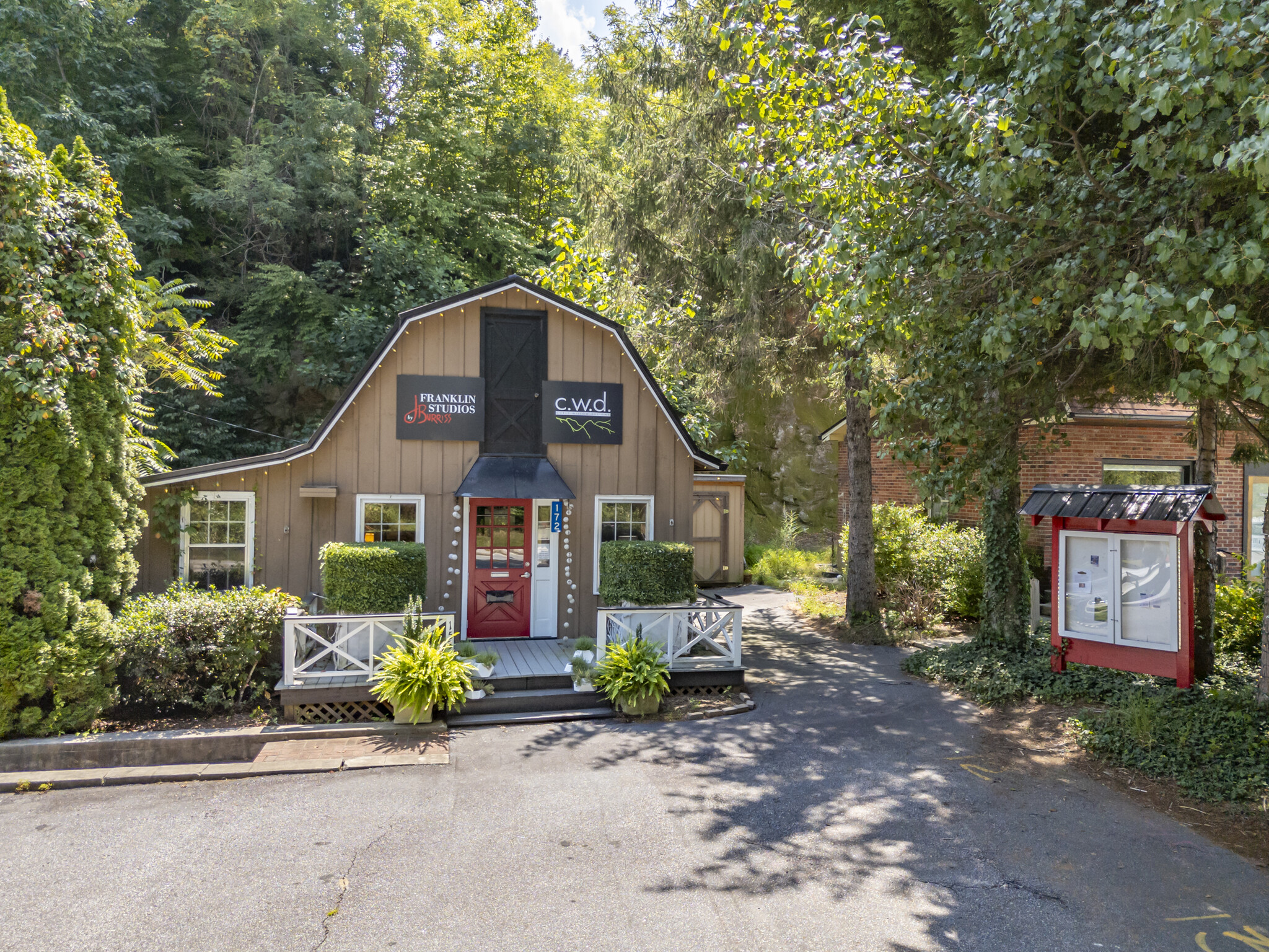 172 Main st, Saluda, NC for Sale