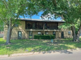 Natchez, MS Apartments - 103 Creek Bend St