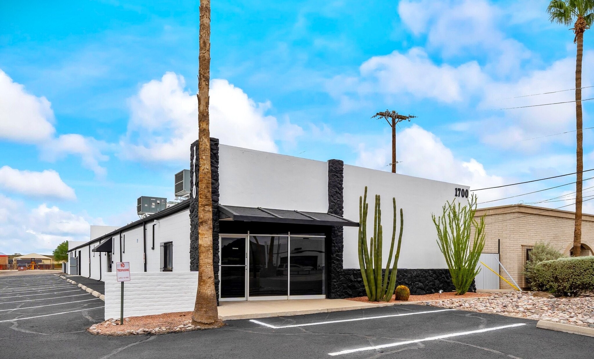 1700 W Grant Rd, Tucson, AZ for Sale