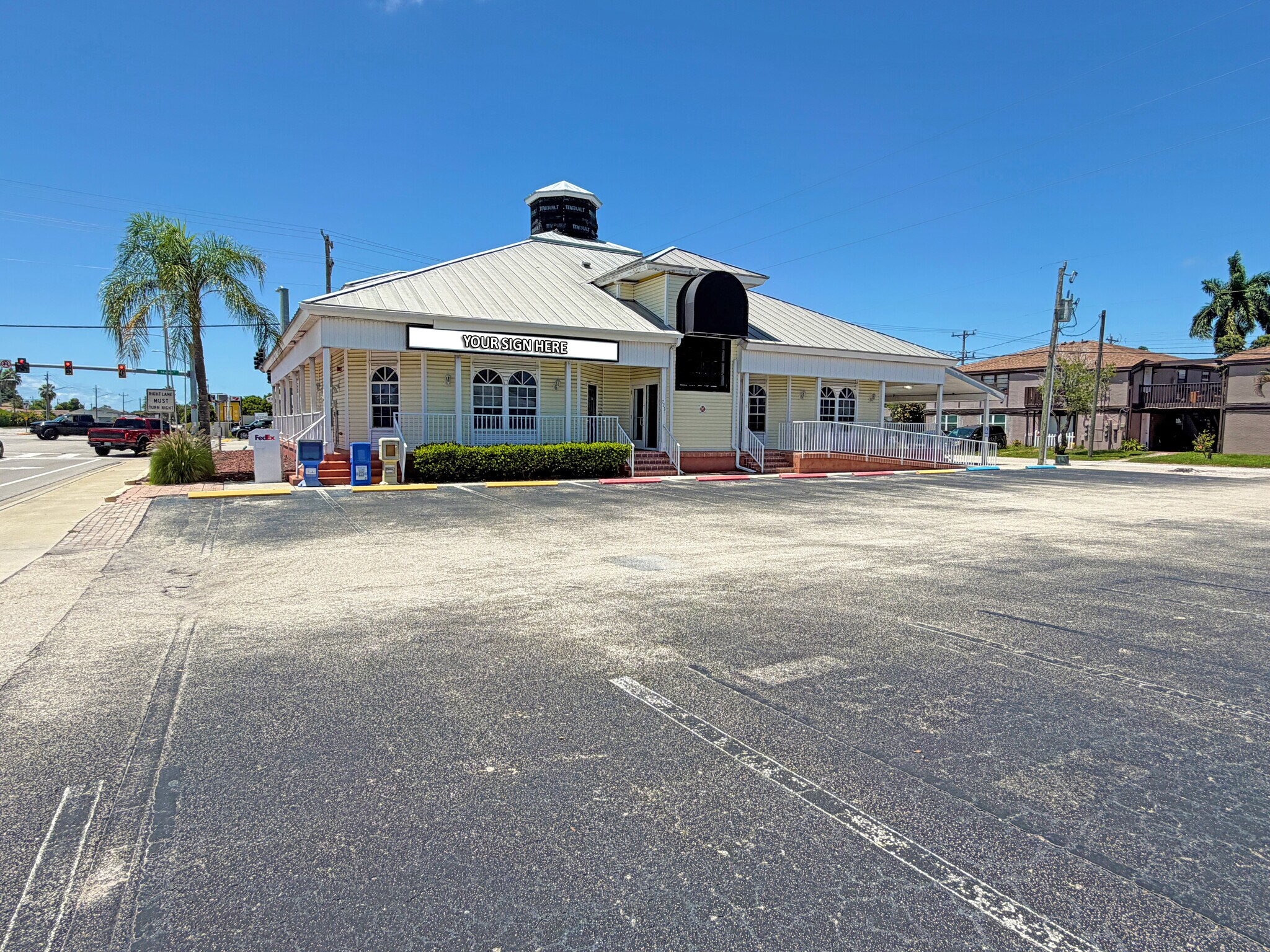 725 Cape Coral Pky W, Cape Coral, FL for Sale
