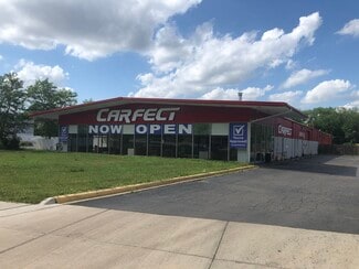 Aurora, IL Freestanding - 1542 E New York St
