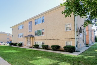 Niles, IL Apartments - 6920 N Rosemary Ln