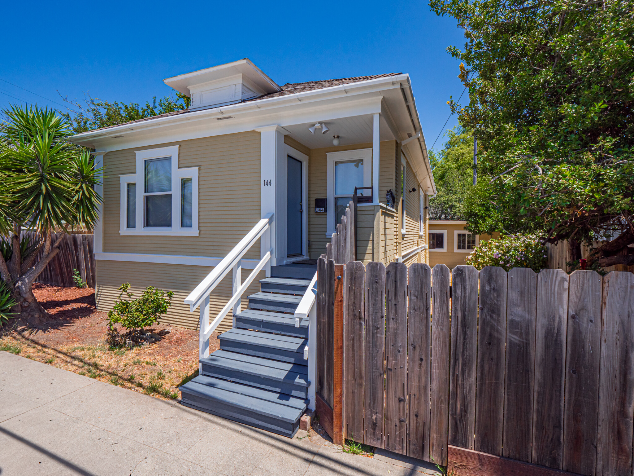 148 Campbell St, Santa Cruz, CA for Sale