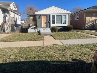 1-4 Unit Assets in Chicago, Illinois