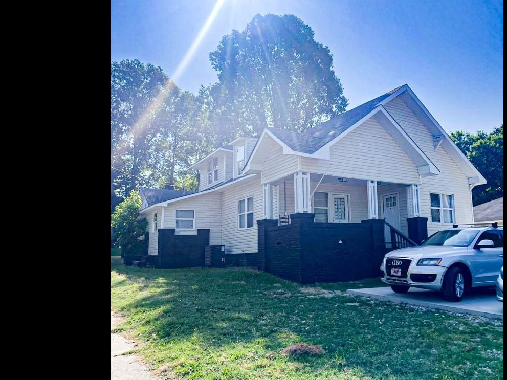 15 College St, Thomasville, NC for Sale