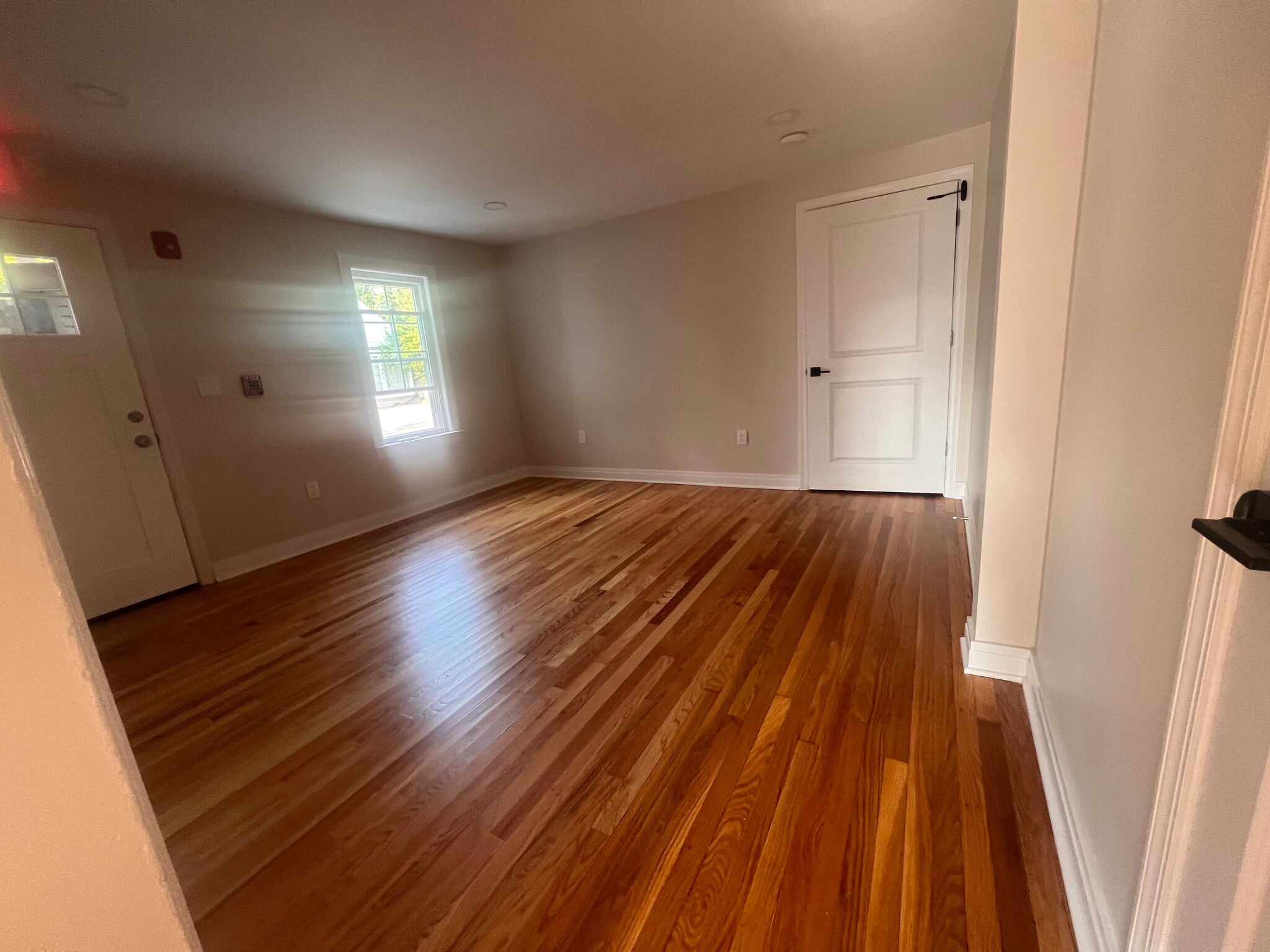 135 Main St, Chatham, NJ for Rent