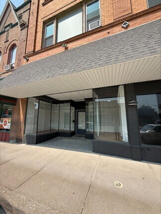Monmouth, IL Office - 216 S Main St