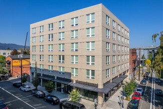 Portland, OR Apartments - 1611 NW Marshall St