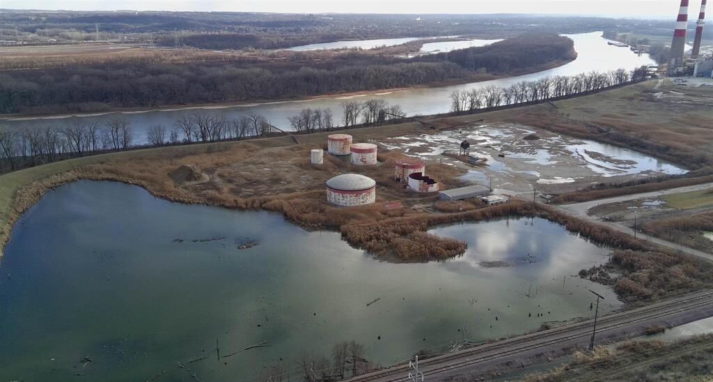 7022 S Cilco Ln, Peoria, IL for Sale