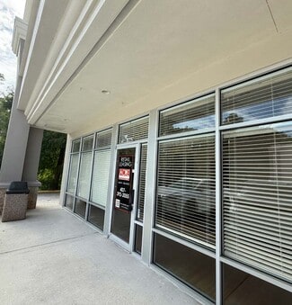 Palm Harbor, FL Retail - 4930-4962 Ridgemoor Blvd Palm Harbor, FL Retail - 4930-4962 Ridgemoor Blvd