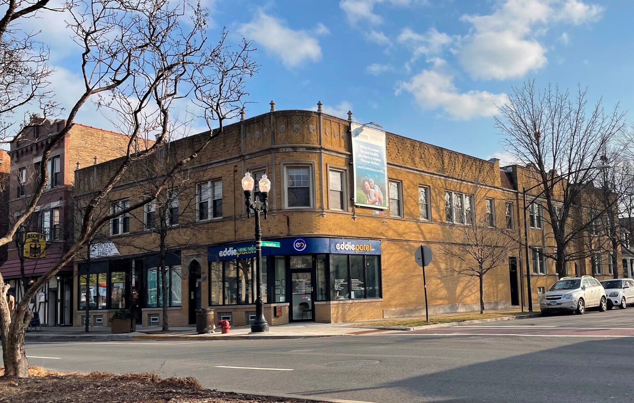 2121-2125 W Irving Park Rd, Chicago, IL for Rent