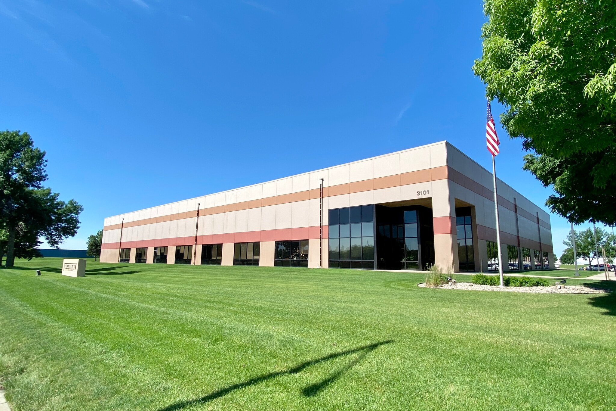 3101 N 4th Ave, Sioux Falls, SD for Sale