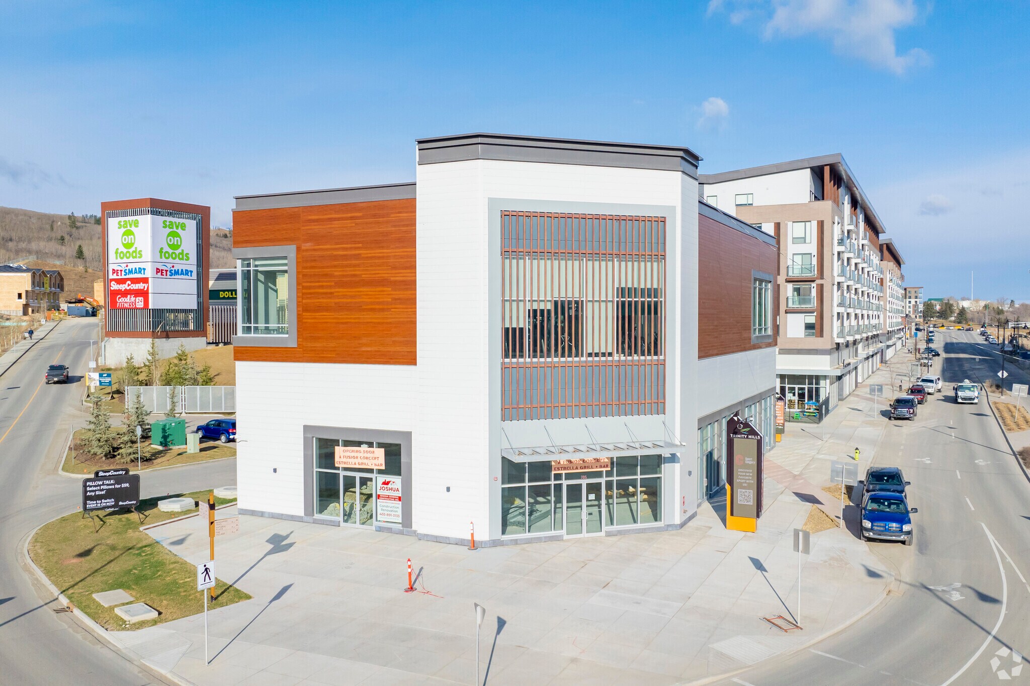 923 Na'a Dr SW, Calgary, AB for Rent