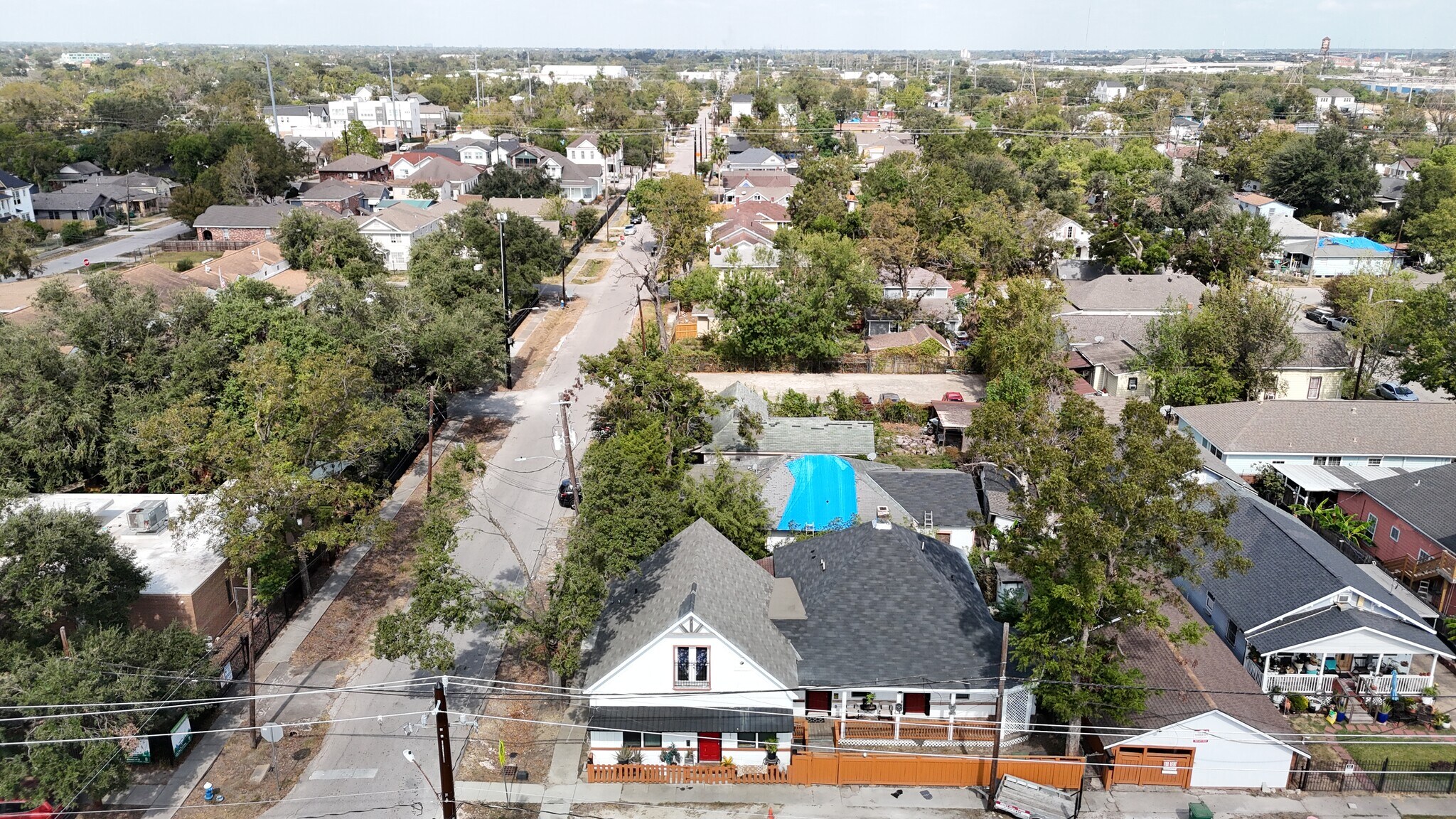 1501 Noble St, Houston, TX for Sale