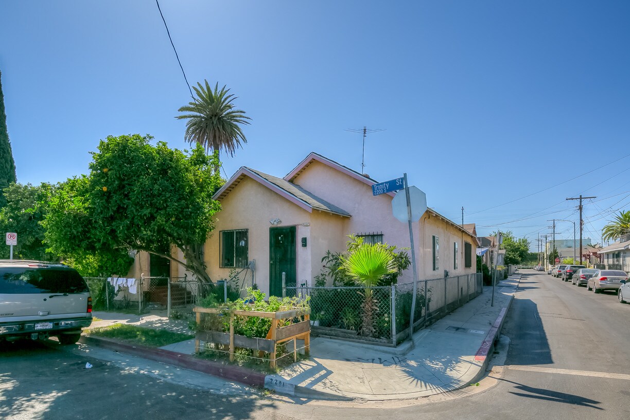 2201 Trinity St, Los Angeles, CA for Sale
