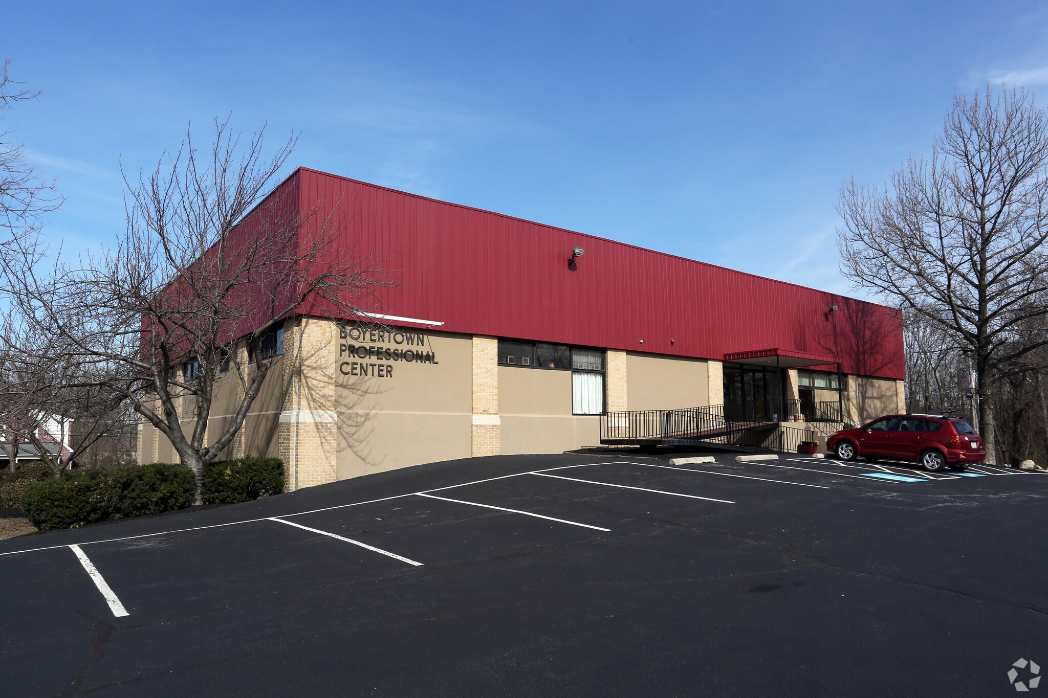 137 S Montgomery Ave, Boyertown, PA for Rent