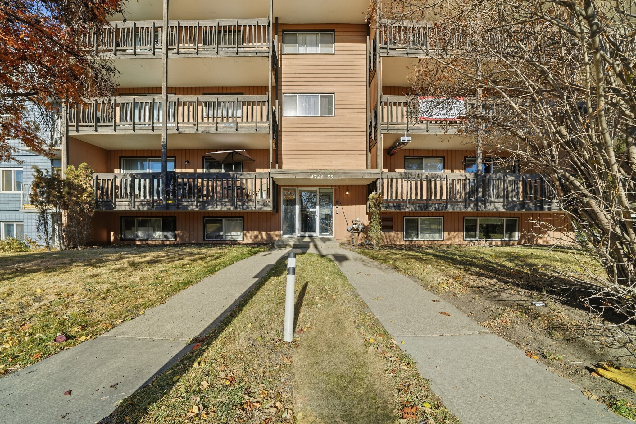 4746 55 St, Red Deer, AB for Sale
