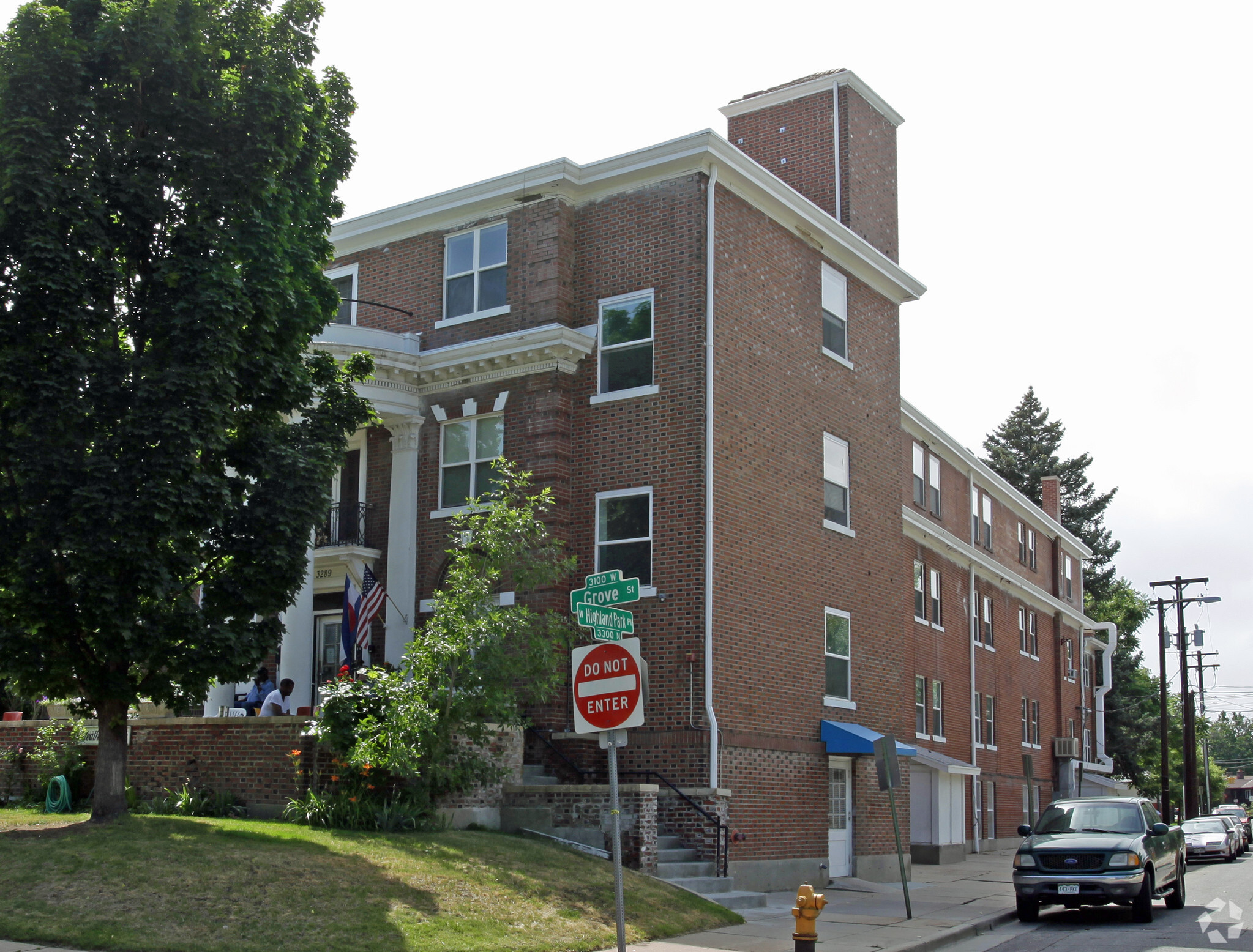 3289 Grove St, Denver, CO for Rent