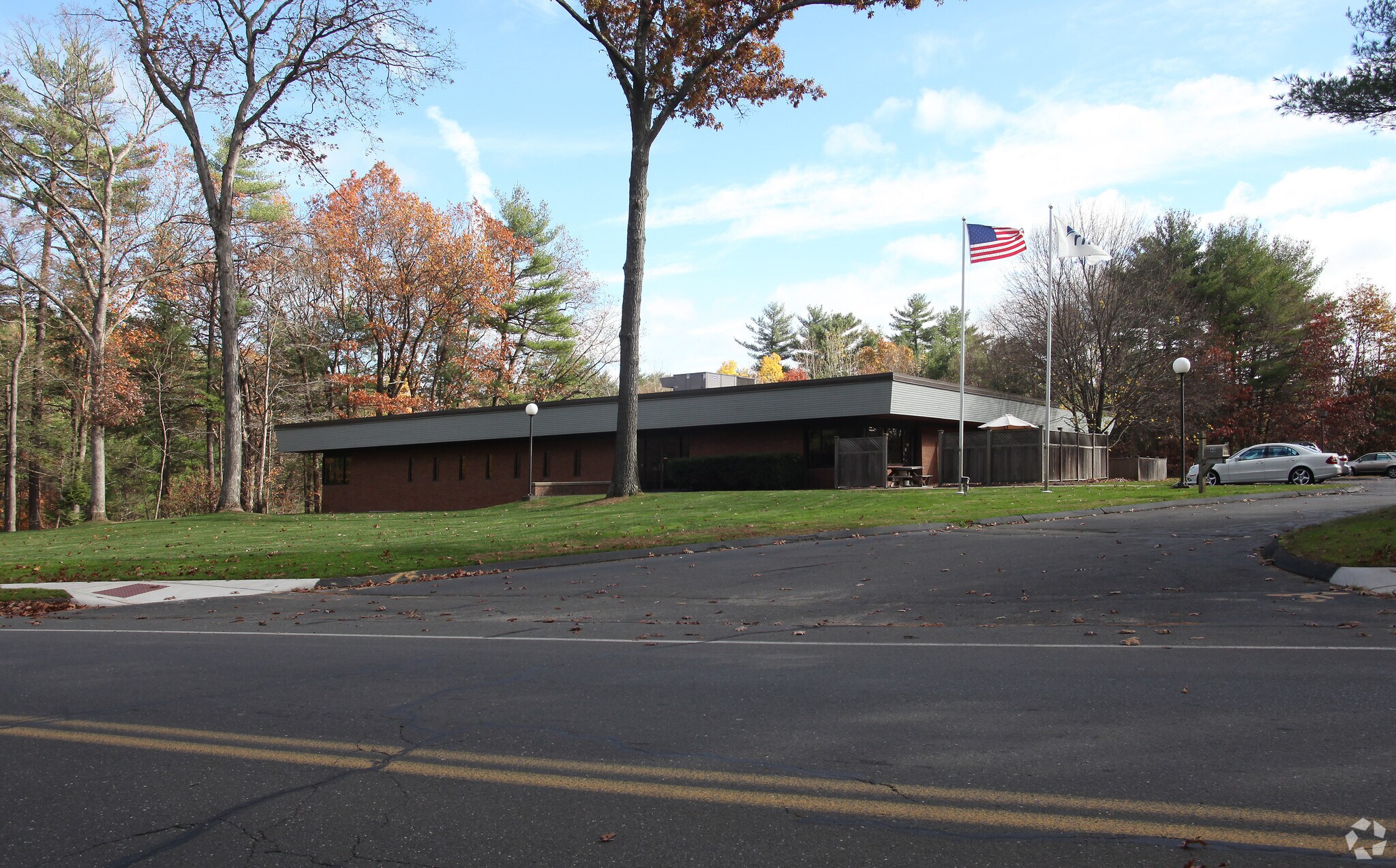 40 Darling Dr, Avon, CT for Rent