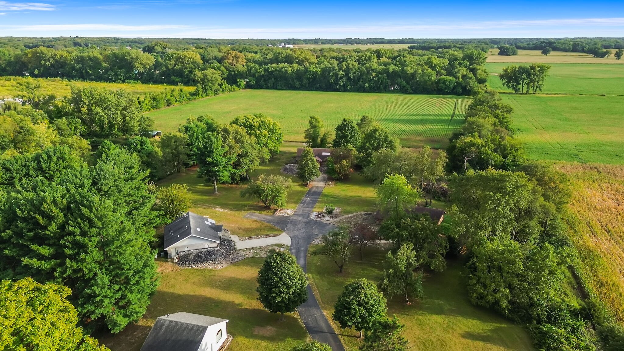 2507 E 1100 N, Demotte, IN for Sale