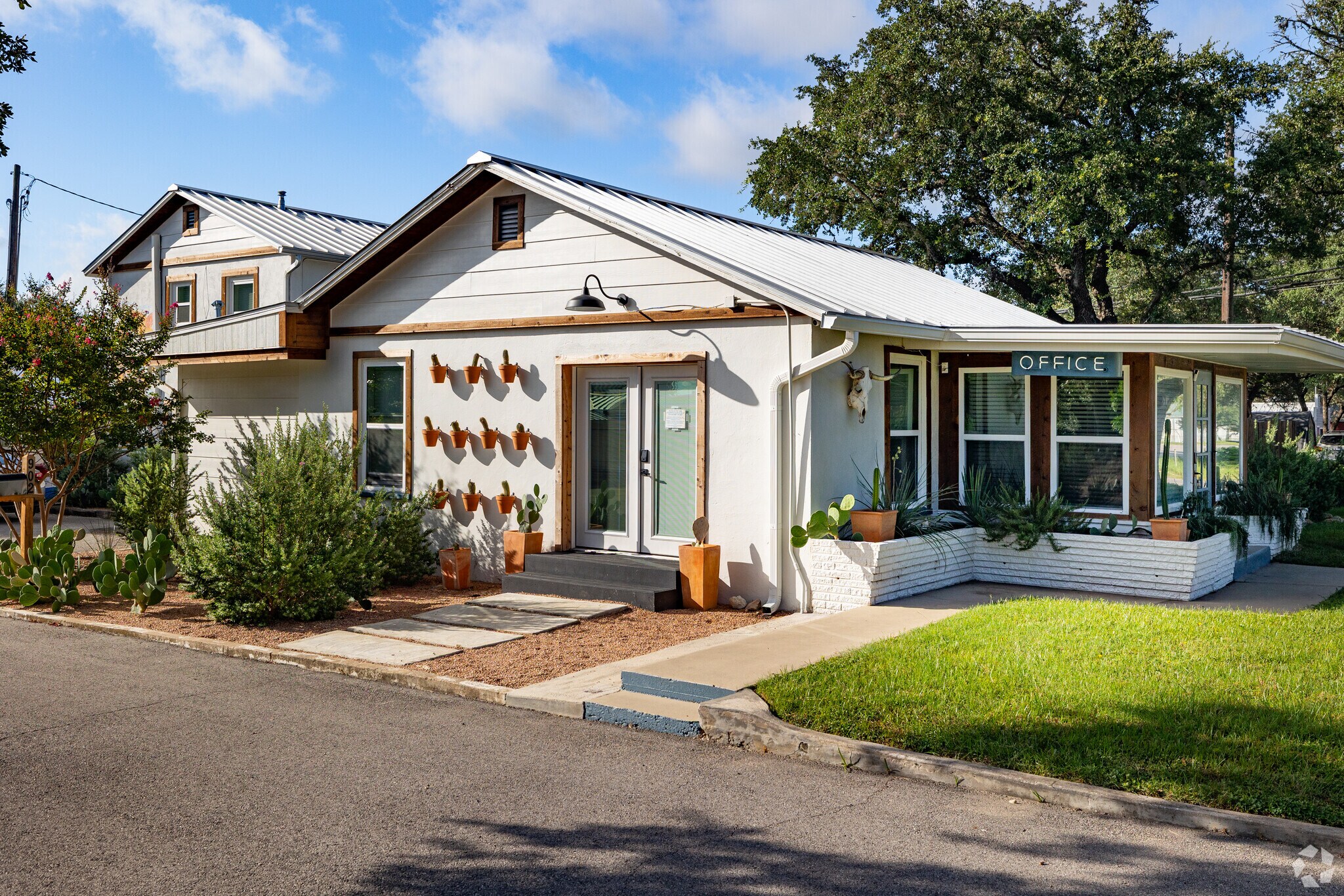 902 Main St, Blanco, TX for Rent