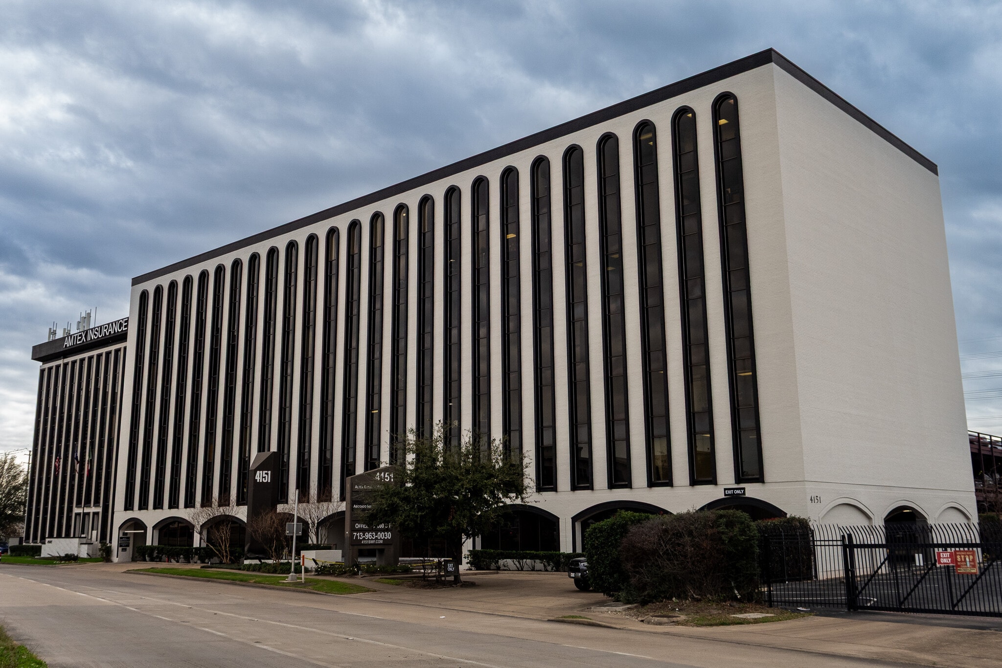 4151 Southwest Fwy, Houston, TX for Rent