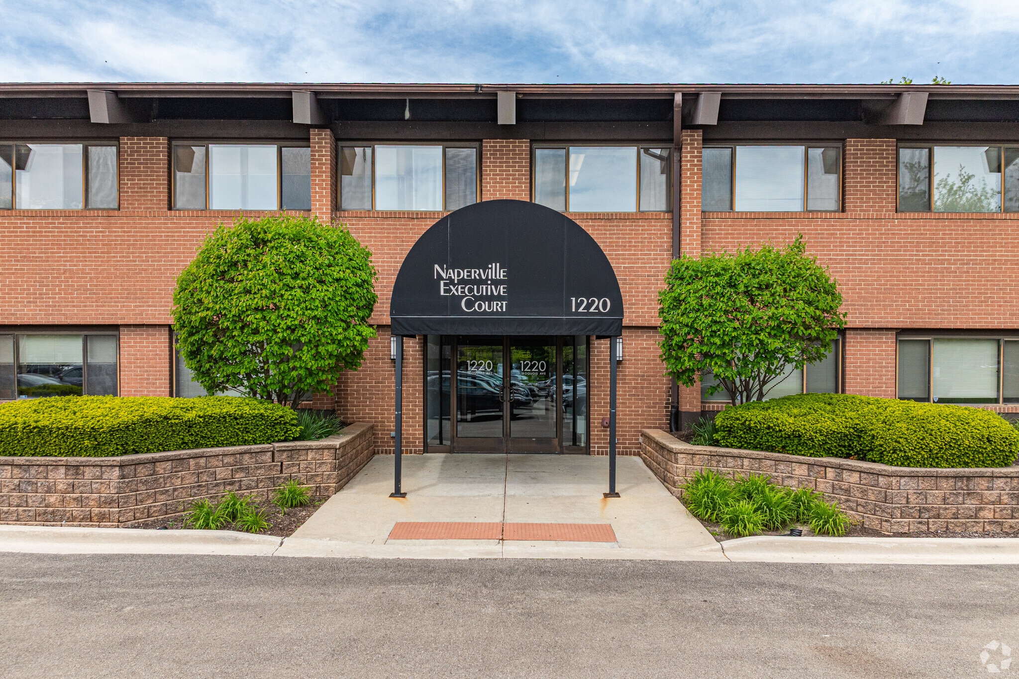 1220-1280 Iroquois Ave, Naperville, IL for Rent
