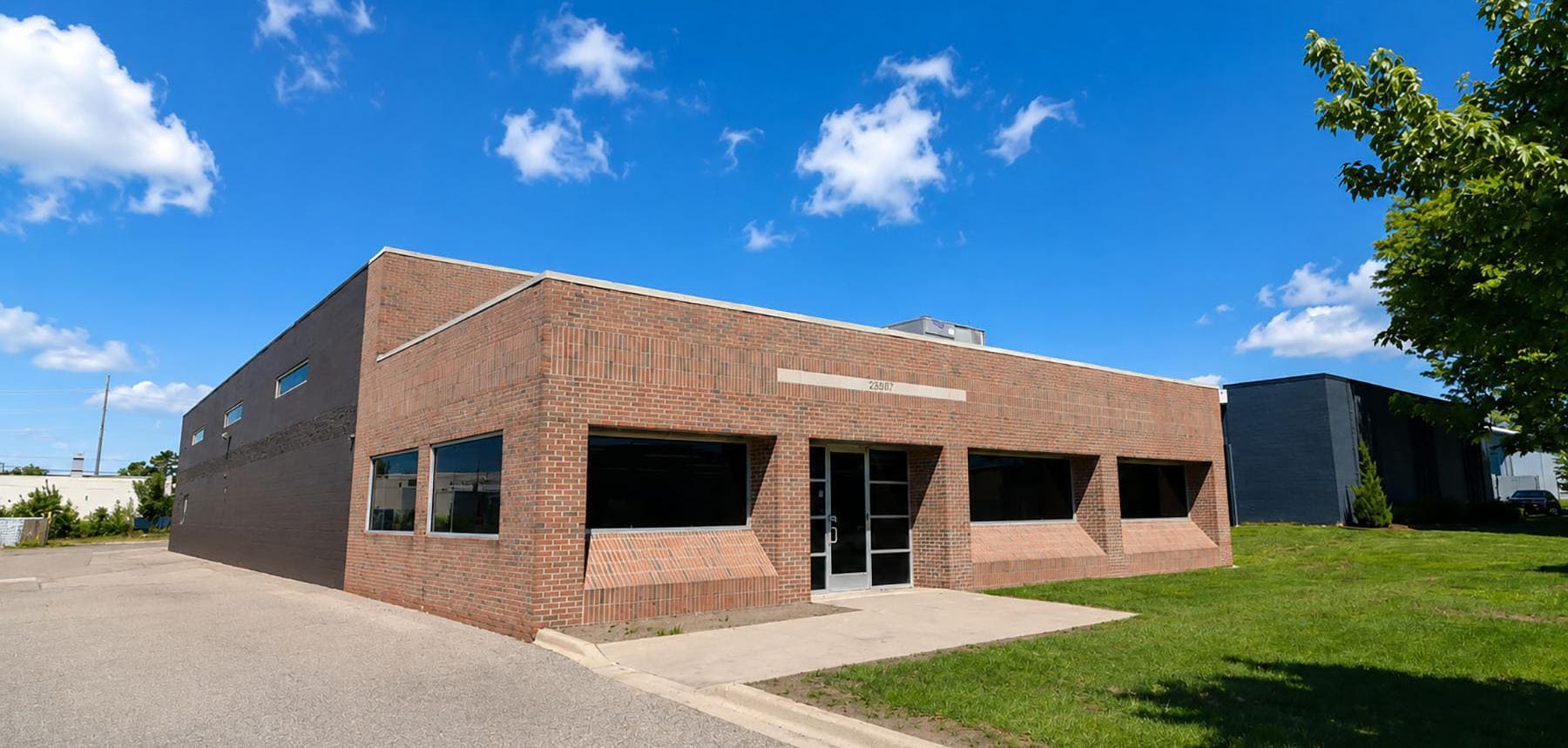 23937 Freeway Park Dr, Farmington Hills, MI for Rent