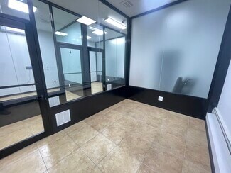 Brooklyn, NY Retail - 14 Cook St Brooklyn, NY Retail - 14 Cook St