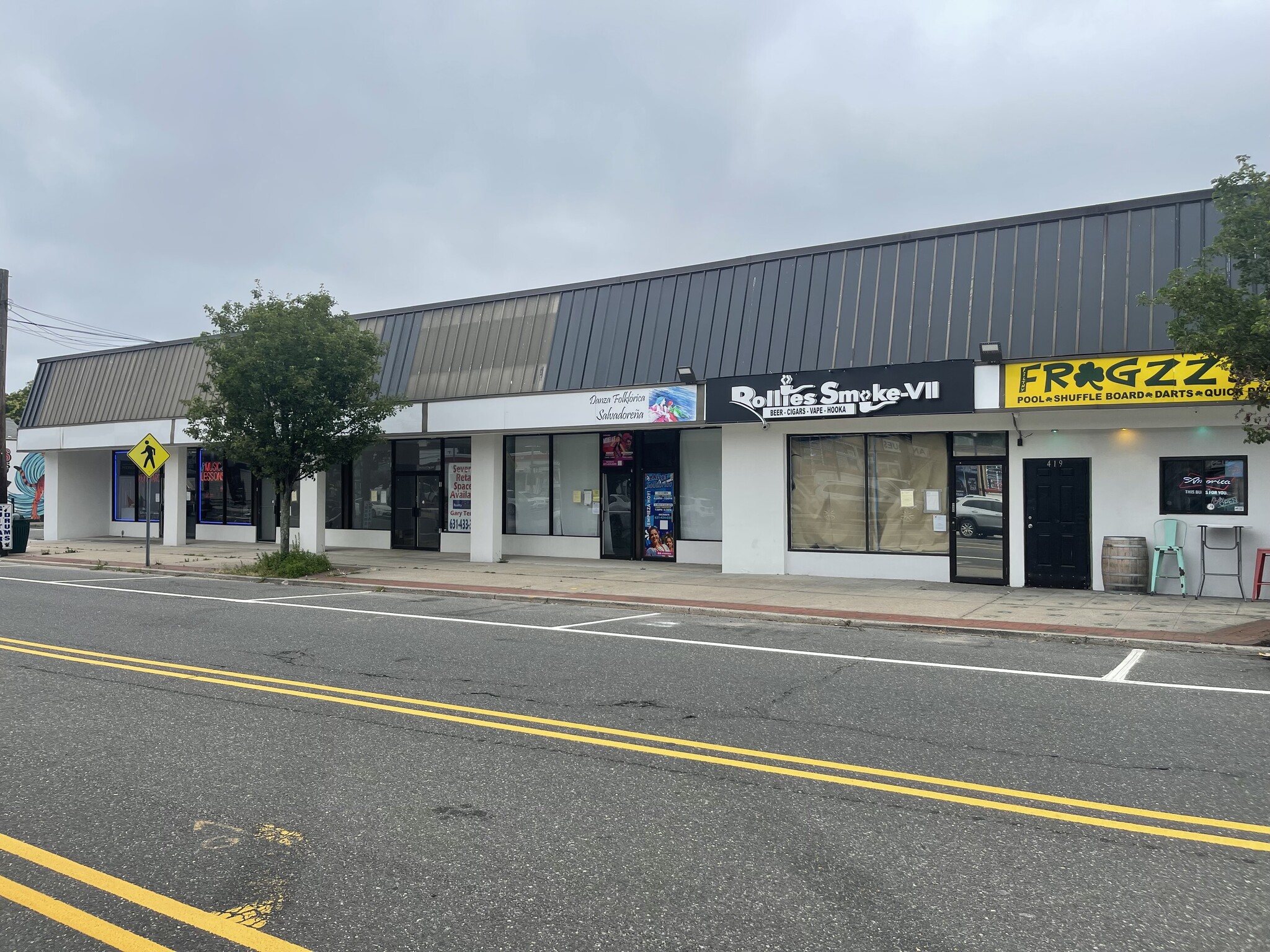 419-437 Hawkins Ave, Ronkonkoma, NY for Rent