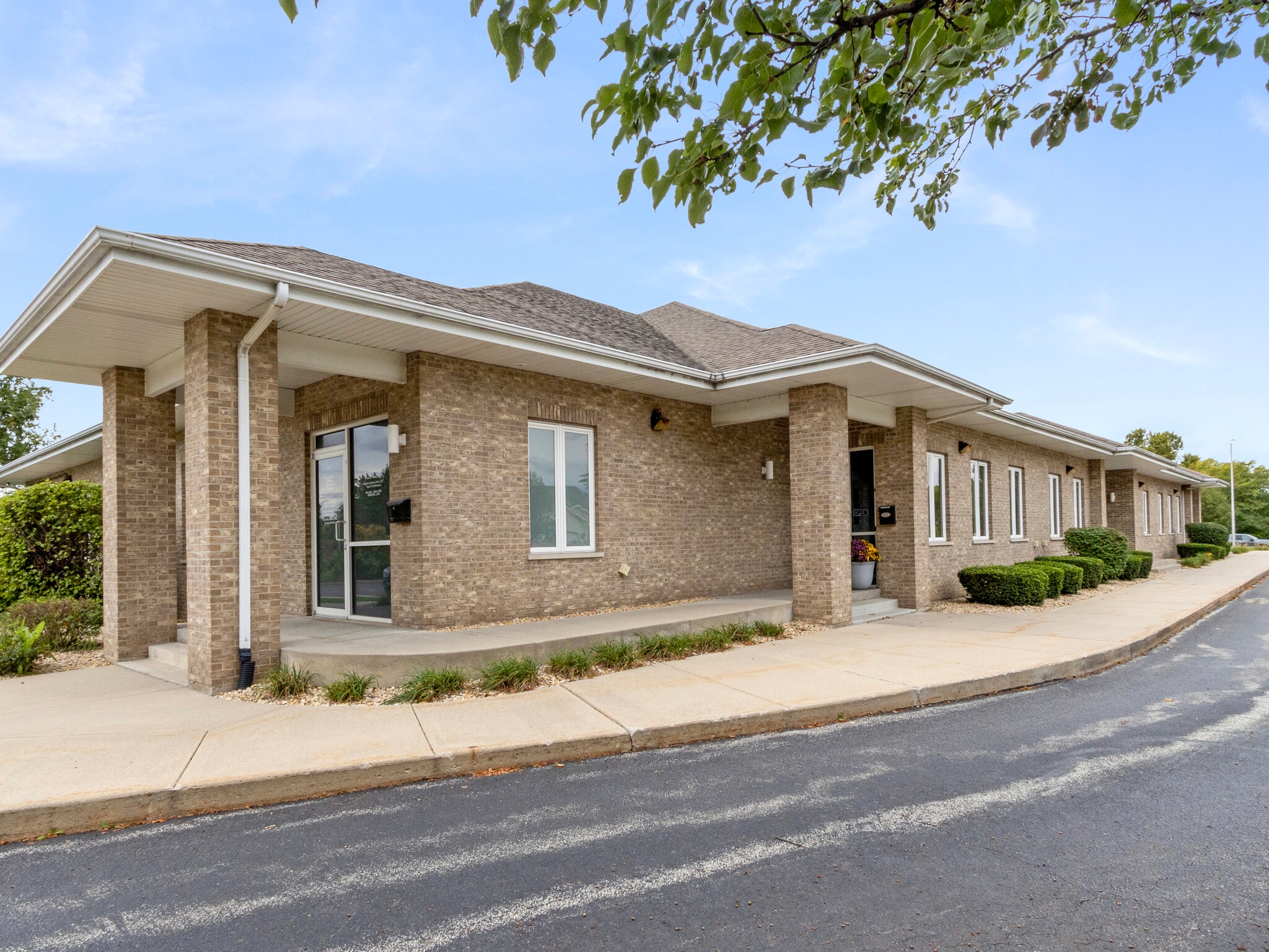 1002 129th Infantry Dr, Joliet, IL for Sale